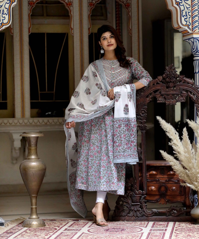 Miravan Women's Blue Anarkali Kurta with Floral Dupatta - Image 5